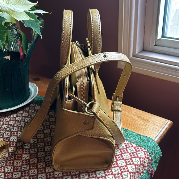 Matt & Nat Harvest color vegan leather wallet & purse with removable strap. EUC. - Picture 7 of 16